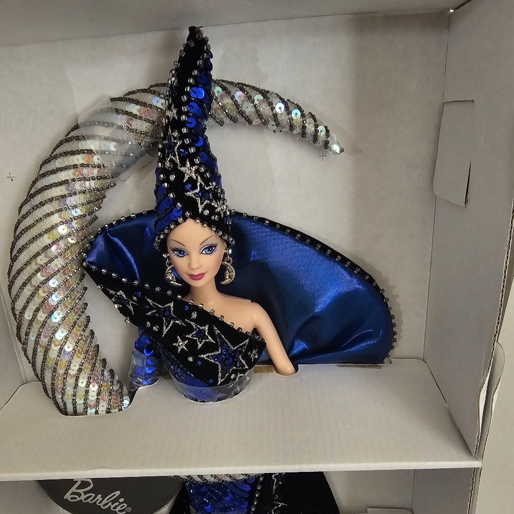 Mackie design Goddess Of The Moon Barbie